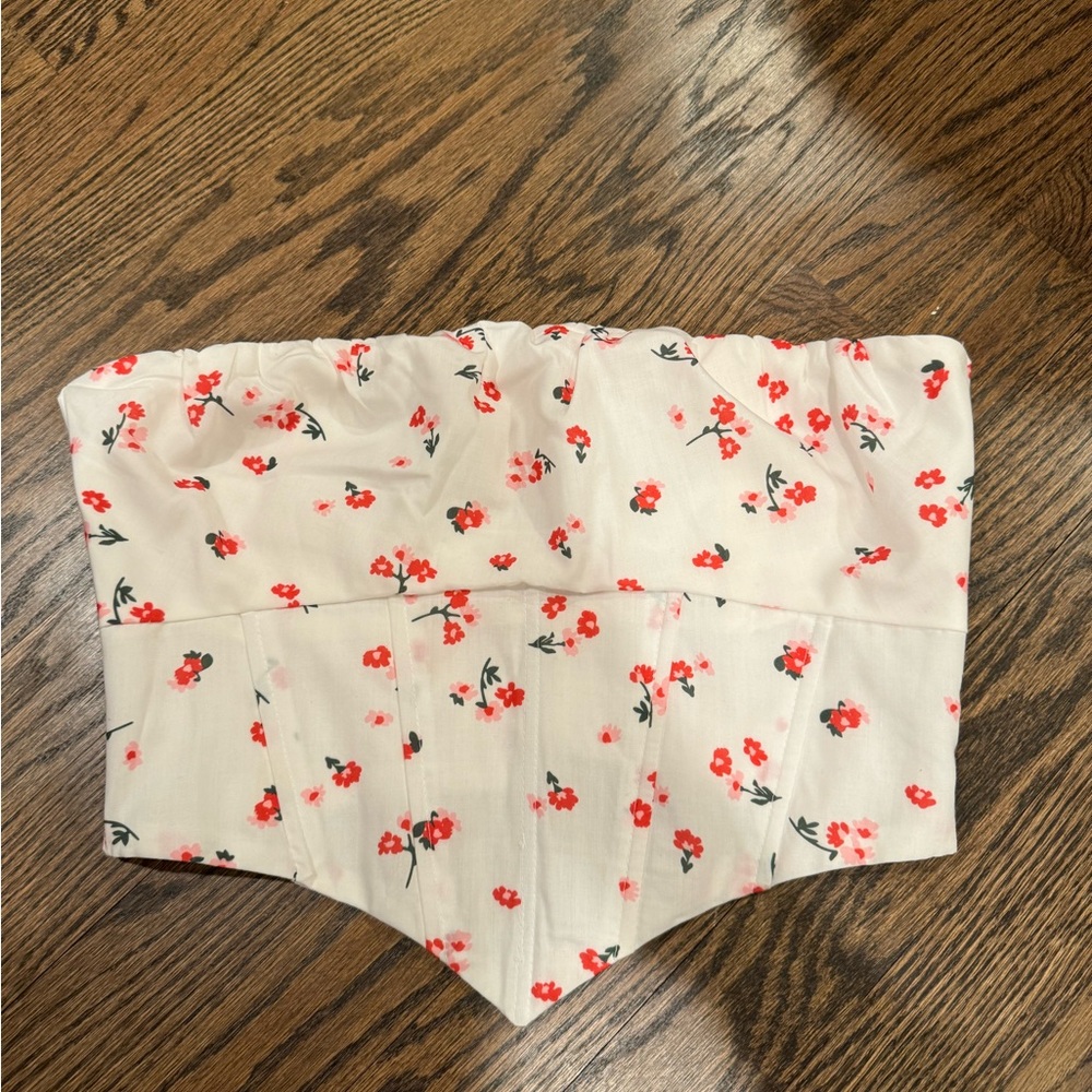 Princess polly staples top size 6